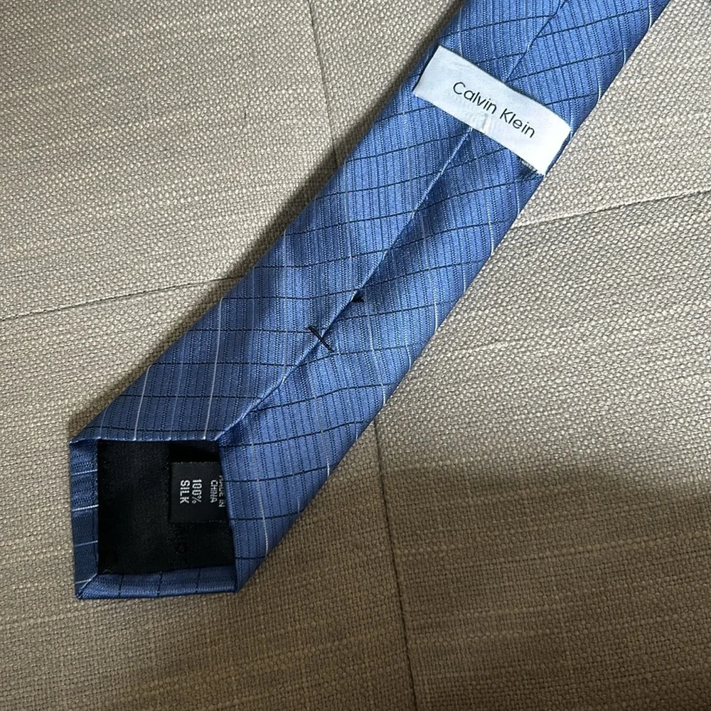 Calvin Klein Blue Striped 100% Silk Adjustable Tie‎